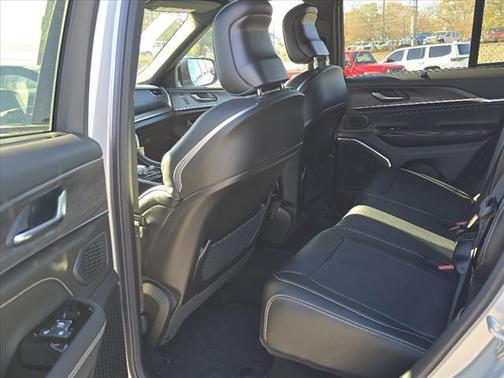 2025 Jeep Grand Cherokee Overland