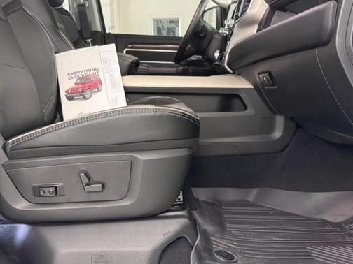 2024 RAM 2500 Laramie Crew Cab 4x4 6'4' Box