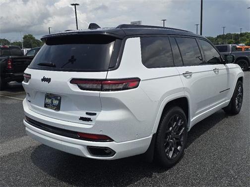 2025 Jeep Grand Cherokee L Summit Reserve