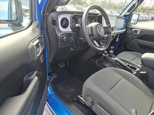 2025 Jeep Gladiator Nighthawk