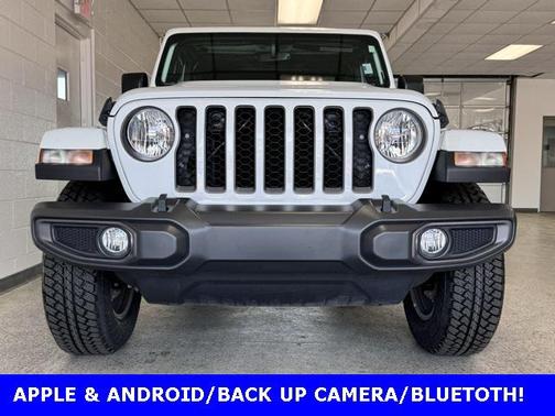 2021 Jeep Gladiator Sport