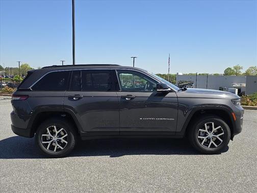 2025 Jeep Grand Cherokee Limited X