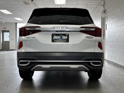 2022 Kia Seltos S