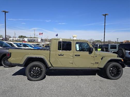 2025 Jeep Gladiator Nighthawk