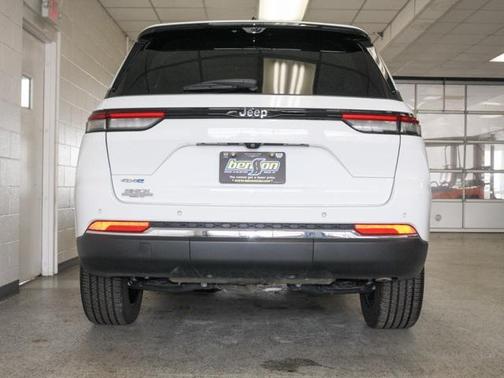 2022 Jeep Grand Cherokee 4xe Base