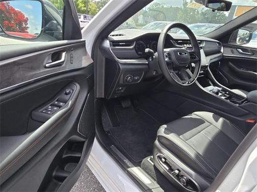 2025 Jeep Grand Cherokee L Overland
