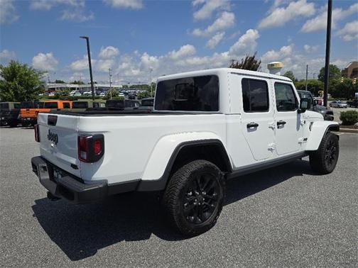 2025 Jeep Gladiator Nighthawk