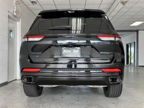 2024 Jeep Grand Cherokee 4xe Anniversary Edition
