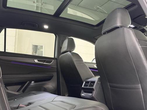 2024 Volkswagen Atlas Cross Sport 2.0T SEL