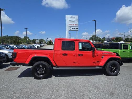 2025 Jeep Gladiator Sport