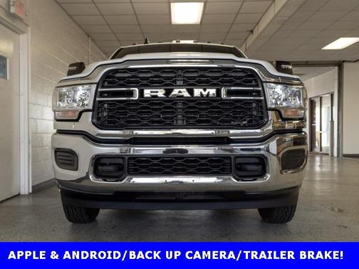 2024 RAM 3500 Tradesman Crew Cab 4x4 8' Box