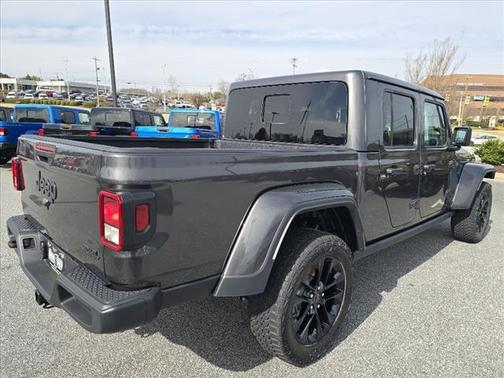 2025 Jeep Gladiator Nighthawk