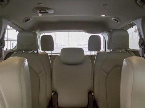 2020 Chrysler Pacifica Touring-L Plus