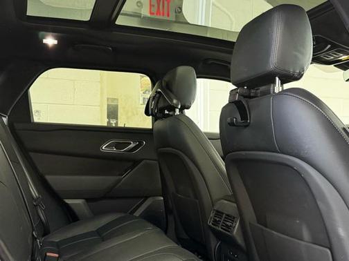 2026 Land Rover Range Rover Velar P250 SE R-Dynamic