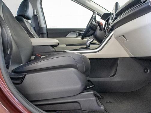 2022 Kia Carnival LXS