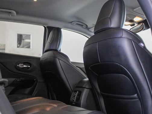2023 Jeep Cherokee Altitude