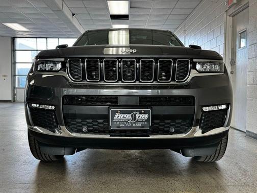 Baltic Gray Metallic Clearcoat 2024 Jeep Grand Cherokee L Limited