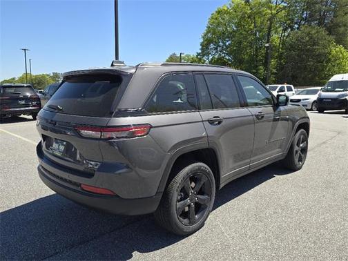 2025 Jeep Grand Cherokee Altitude