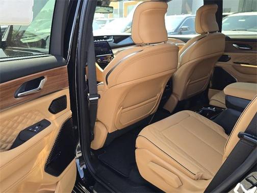2025 Jeep Grand Cherokee L Summit Reserve