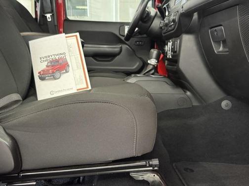 2022 Jeep Gladiator Altitude 4x4