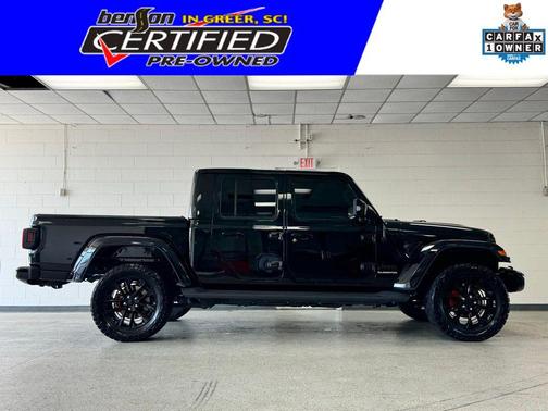Black Clearcoat 2022 Jeep Gladiator High Altitude 4x4