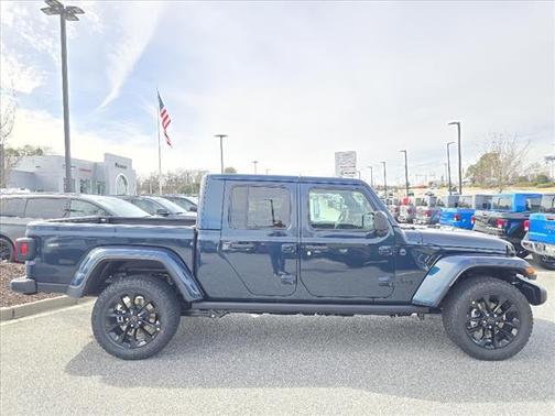 2025 Jeep Gladiator Nighthawk