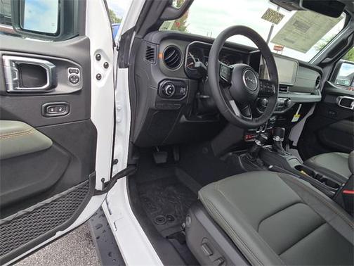 2025 Jeep Gladiator Mojave X