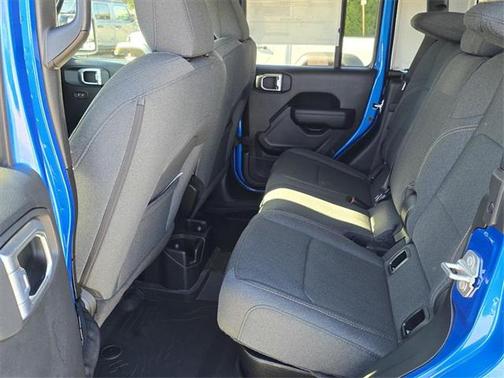 2026 Jeep Gladiator Willys