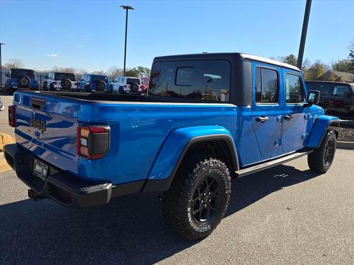 Hydro Blue Pearlcoat 2026 Jeep Gladiator Willys
