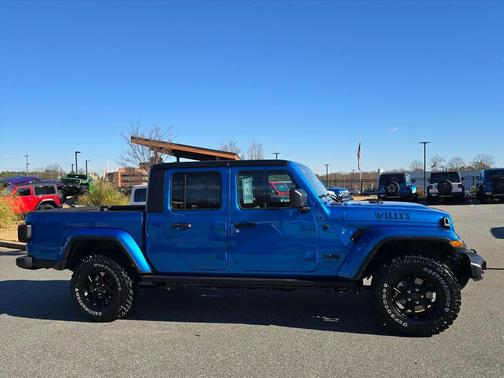 Hydro Blue Pearlcoat 2026 Jeep Gladiator Willys