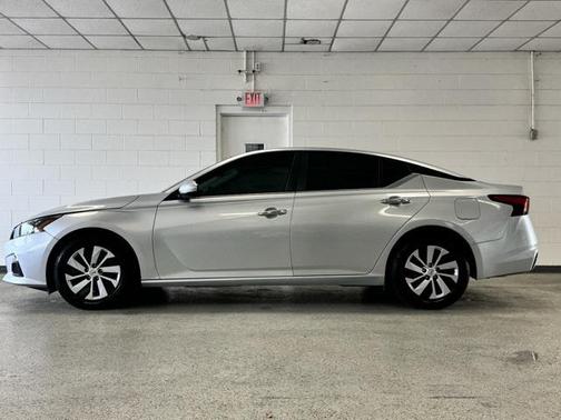 2022 Nissan Altima S FWD