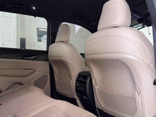 2023 Jeep Grand Cherokee Limited X