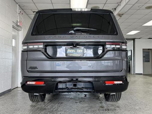 2024 Jeep Grand Wagoneer L Series II 4x4