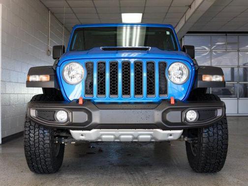 Hydro Blue Pearlcoat 2023 Jeep Gladiator Mojave 4x4
