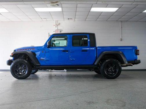 Hydro Blue Pearlcoat 2023 Jeep Gladiator Mojave 4x4