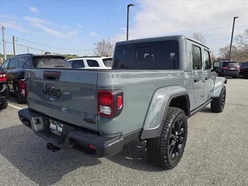 2025 Jeep Gladiator Nighthawk