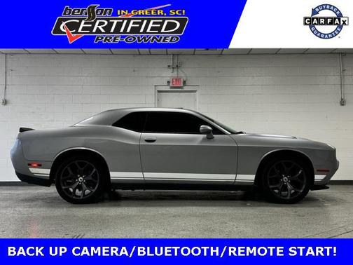 2017 Dodge Challenger SXT