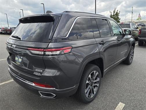 2025 Jeep Grand Cherokee Overland