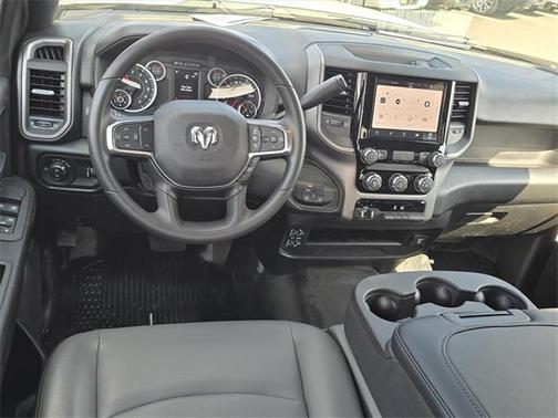 2026 RAM 2500 Tradesman Crew Cab 4x4 6'4' Box