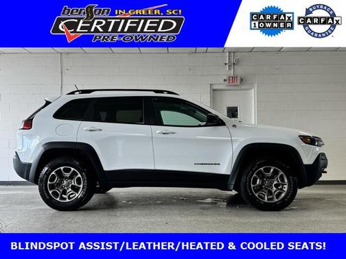 2022 Jeep Cherokee Trailhawk