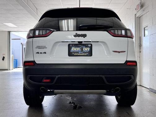 2022 Jeep Cherokee Trailhawk