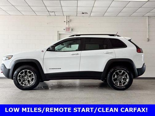 2022 Jeep Cherokee Trailhawk