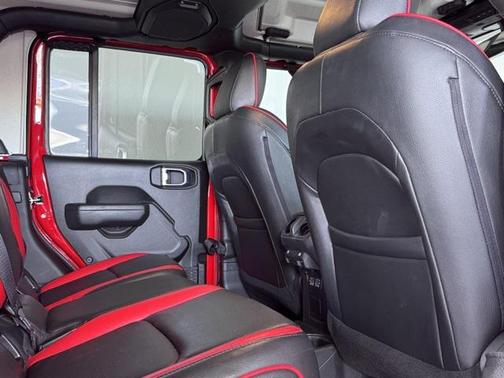 2022 Jeep Gladiator Sport S
