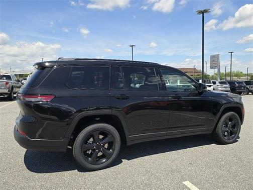 2025 Jeep Grand Cherokee L Altitude