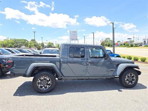 2025 Jeep Gladiator Sport S