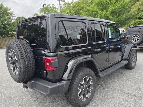2025 Jeep Wrangler 4-Door Sahara 4x4