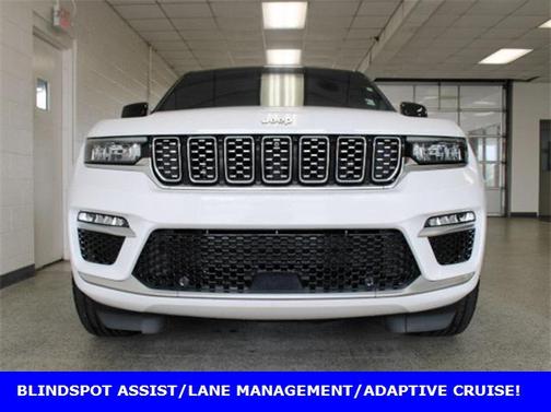 2022 Jeep Grand Cherokee Summit