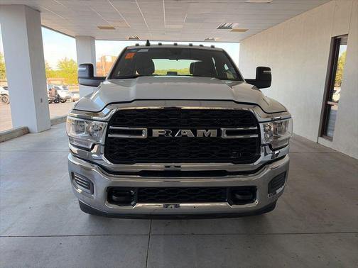 Bright White Clearcoat 2024 RAM 3500 Tradesman Crew Cab 4x4 8' Box