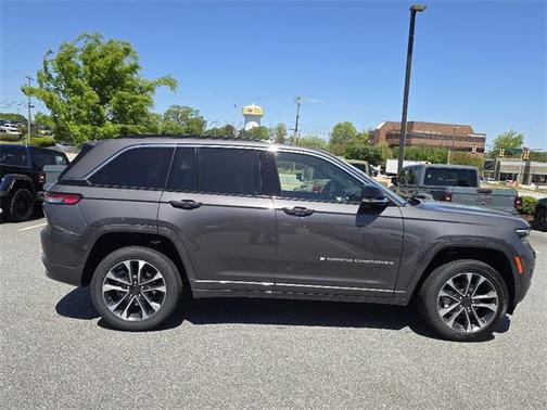 2025 Jeep Grand Cherokee Overland
