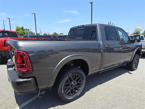 2025 RAM 2500 Limited Crew Cab 4x4 6'4' Box